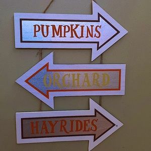 Cute Fall Arrow Home Decor